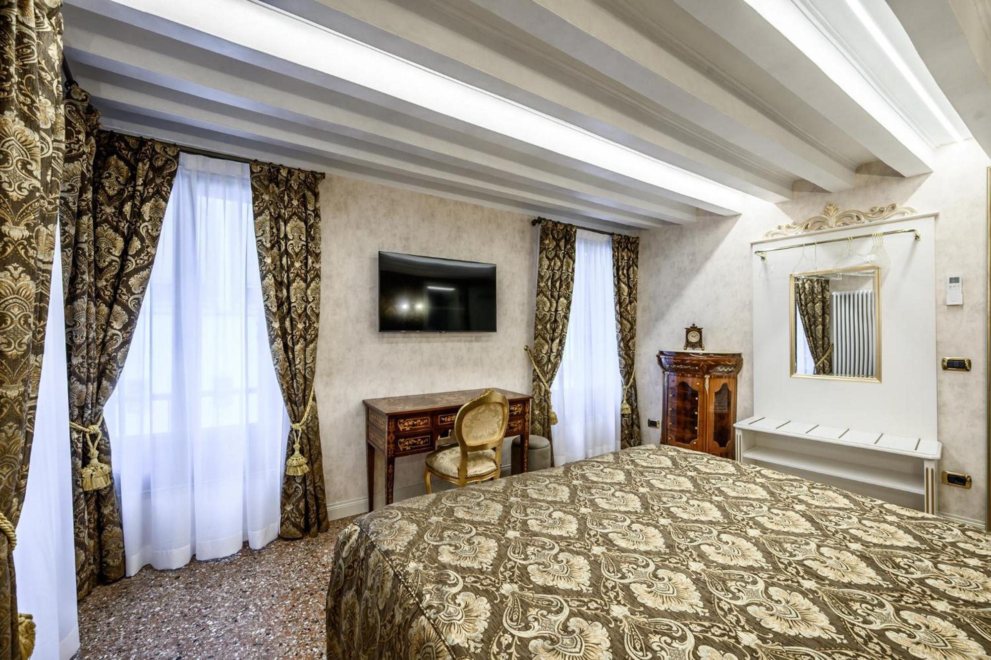 Ca Rialto 4122 - Luxury Terrace Apartamento Veneza Exterior foto